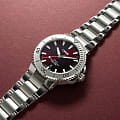 Оригинальные часы Oris Oris Aquis Date Relief  01 733 7766 4158-07 8 22 05PEB механические калибр механизма 733 общий вид
